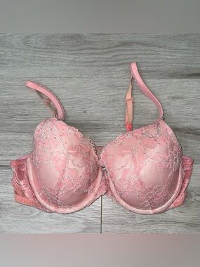 Victorias Secret Body By Victoria Bra 36C Lingerie Sexy Intimate Lace Romantic